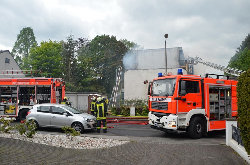 Feuer 3 Koeln Weiden Frechenerstr Wickratherhofweg P153.JPG